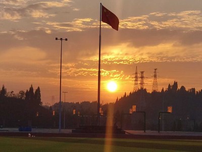 遂宁发布高温橙色预警信号，这份防暑指南请收好